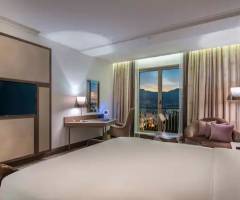 Merit Montenegro Casino: King Guest Room